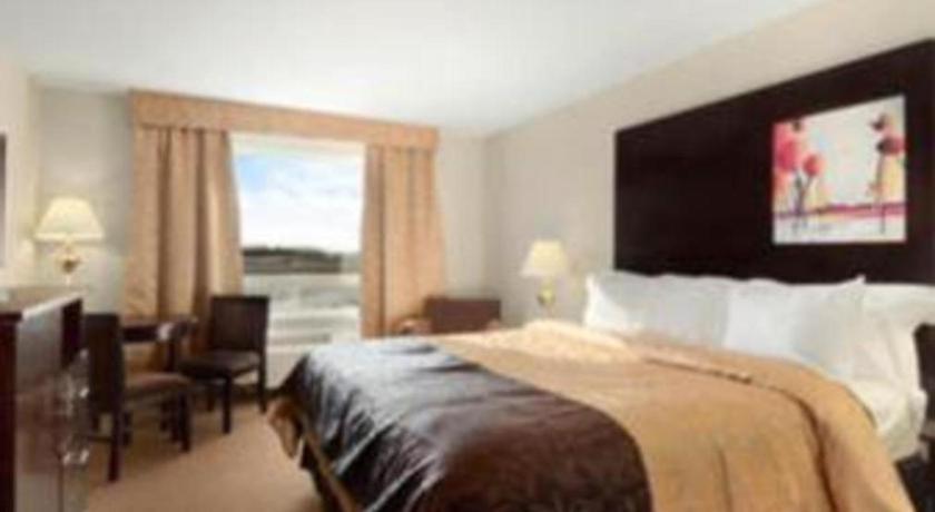 Super 8 By Wyndham Innisfail Exterior foto